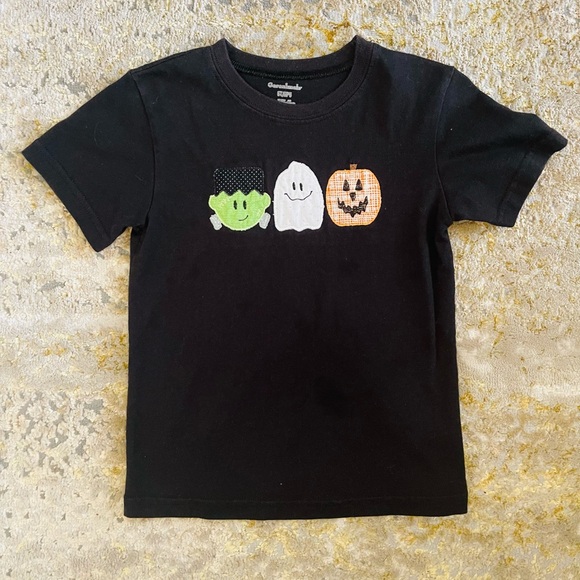 Other - Embroidered Halloween tshirt